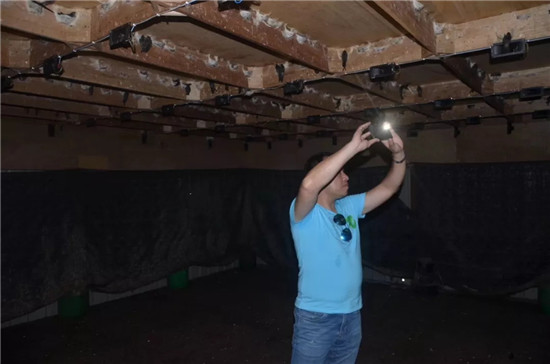 人工搭建燕屋會(huì )對金絲燕的生活習性造成影響嗎？